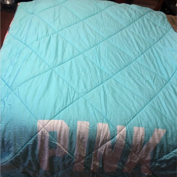 Victoria's Secret PINK floral twin reversible comforter set - Picture 6 of 7